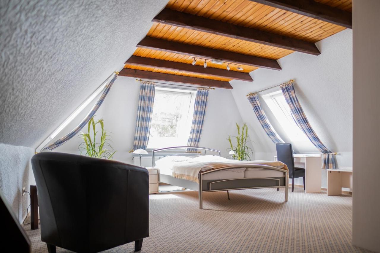 Land-Gut-Hotel Restaurant Kreuz Meyer Stuhr Εξωτερικό φωτογραφία