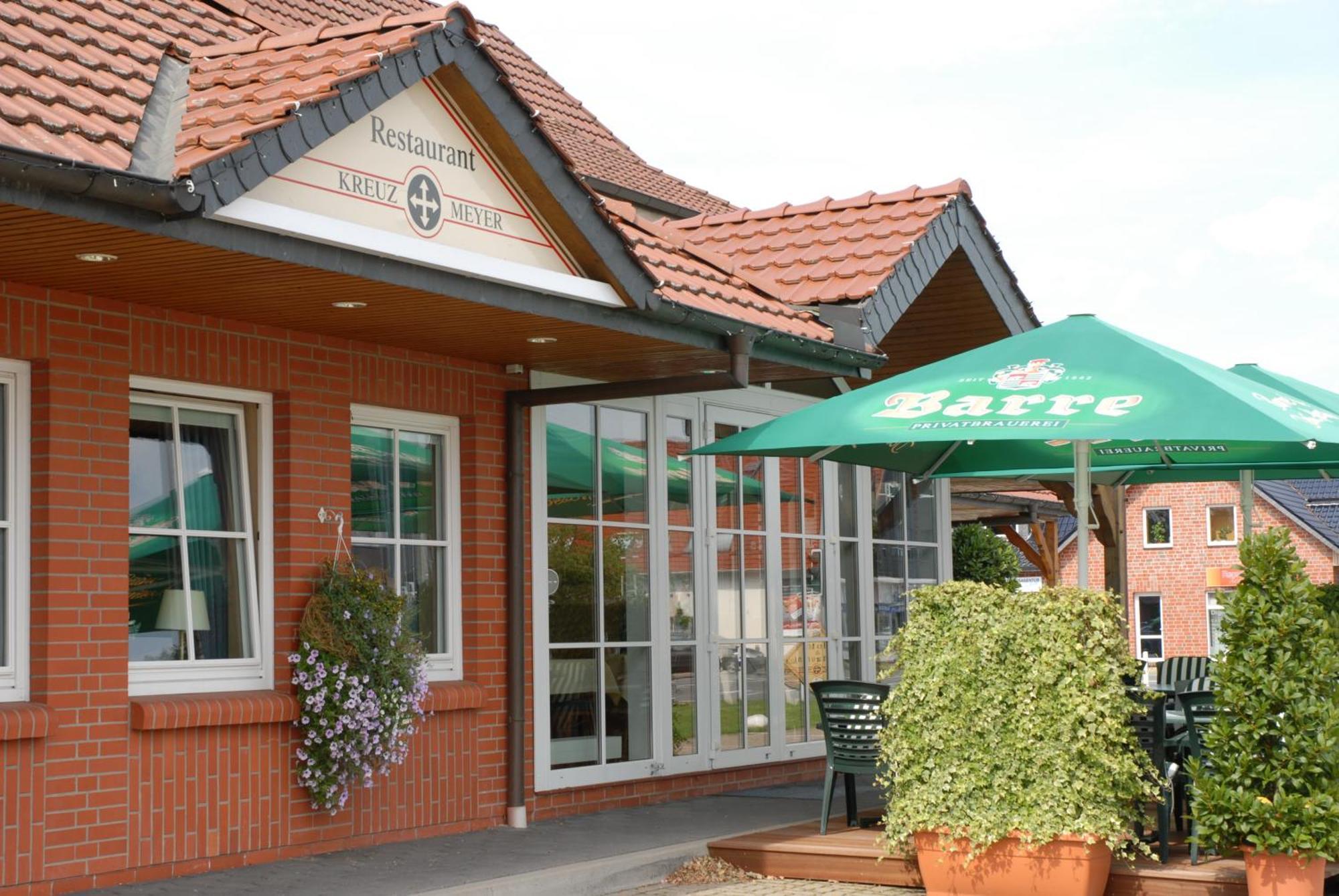 Land-Gut-Hotel Restaurant Kreuz Meyer Stuhr Εξωτερικό φωτογραφία